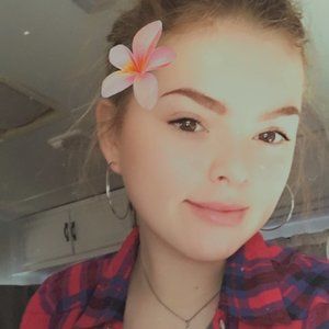 Meet your Posher, Mabry